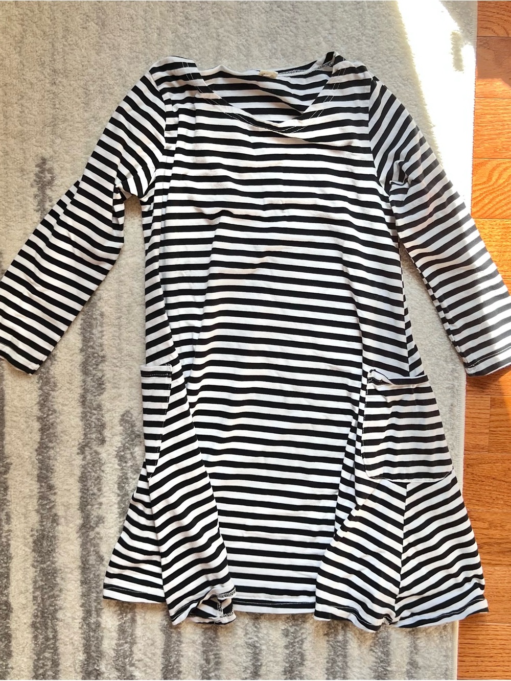 Maternity / Regular wear - Black and white striped dress with pockets